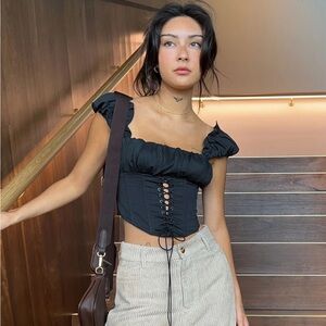 Princess Polly Harry Top in black, size US 6 NWT 🖤